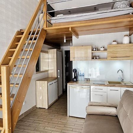Holiday Home Slavia New S8 Miedzyzdroje Z Antresola I Balkonem Przy Plazy Buitenkant foto